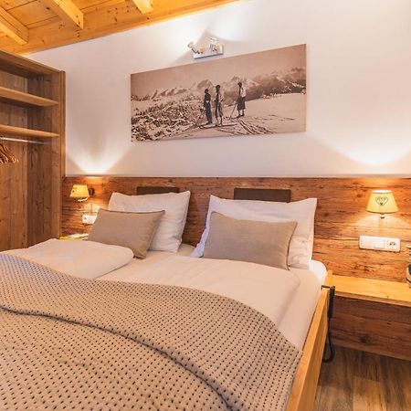 Dorfchalets & Apartments - Authentic Experience In Centre Of Kaprun Including Tauernspa And Summercard מראה חיצוני תמונה