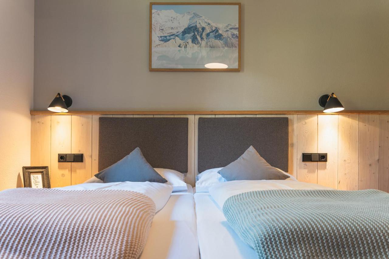 Dorfchalets & Apartments - Authentic Experience In Centre Of Kaprun Including Tauernspa And Summercard מראה חיצוני תמונה