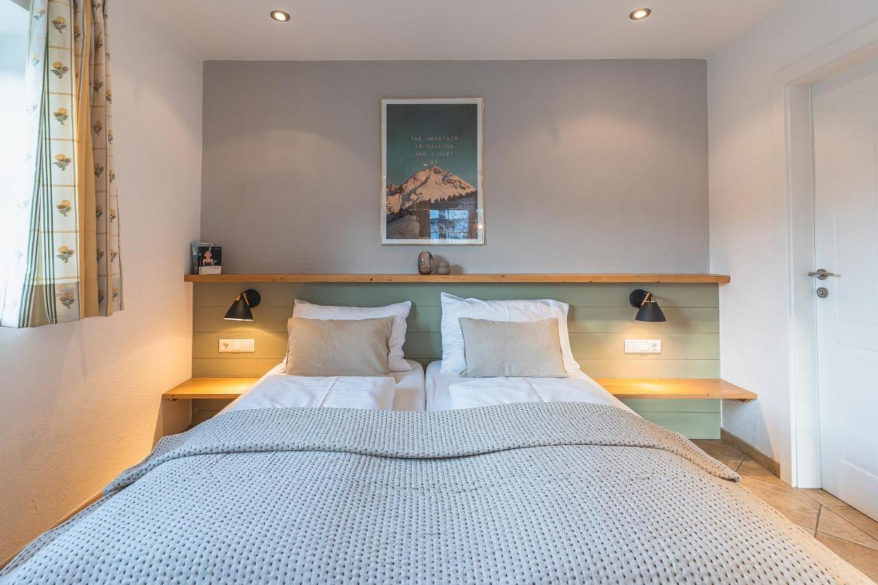 Dorfchalets & Apartments - Authentic Experience In Centre Of Kaprun Including Tauernspa And Summercard מראה חיצוני תמונה
