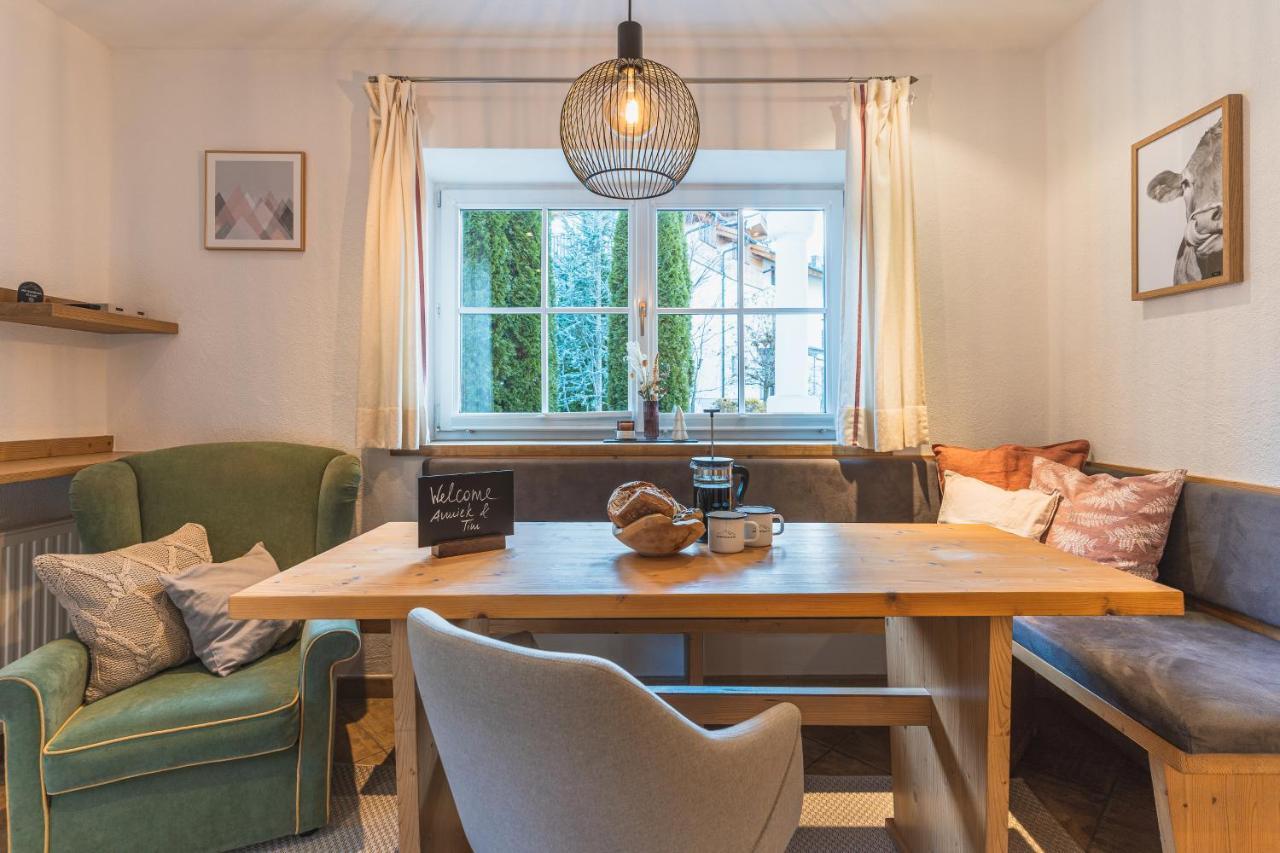 Dorfchalets & Apartments - Authentic Experience In Centre Of Kaprun Including Tauernspa And Summercard מראה חיצוני תמונה