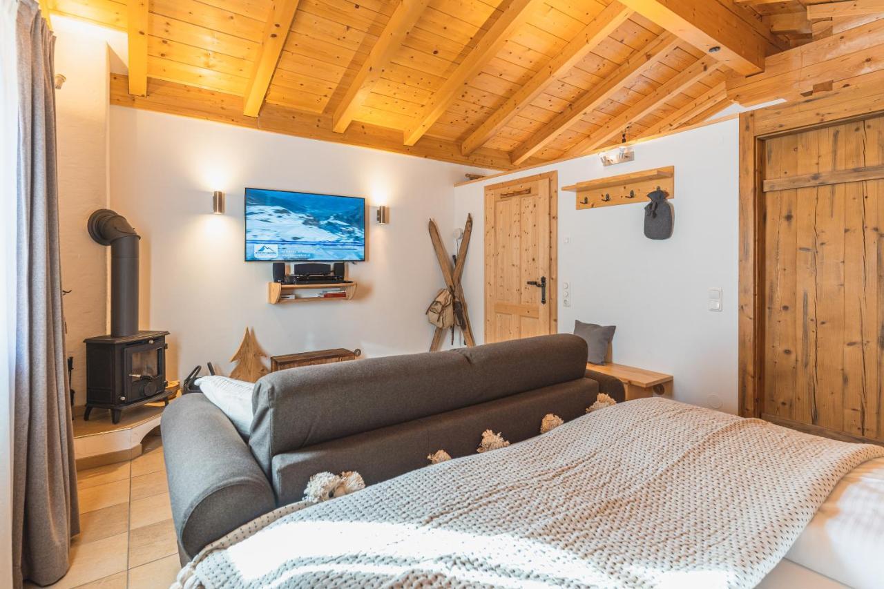 Dorfchalets & Apartments - Authentic Experience In Centre Of Kaprun Including Tauernspa And Summercard מראה חיצוני תמונה