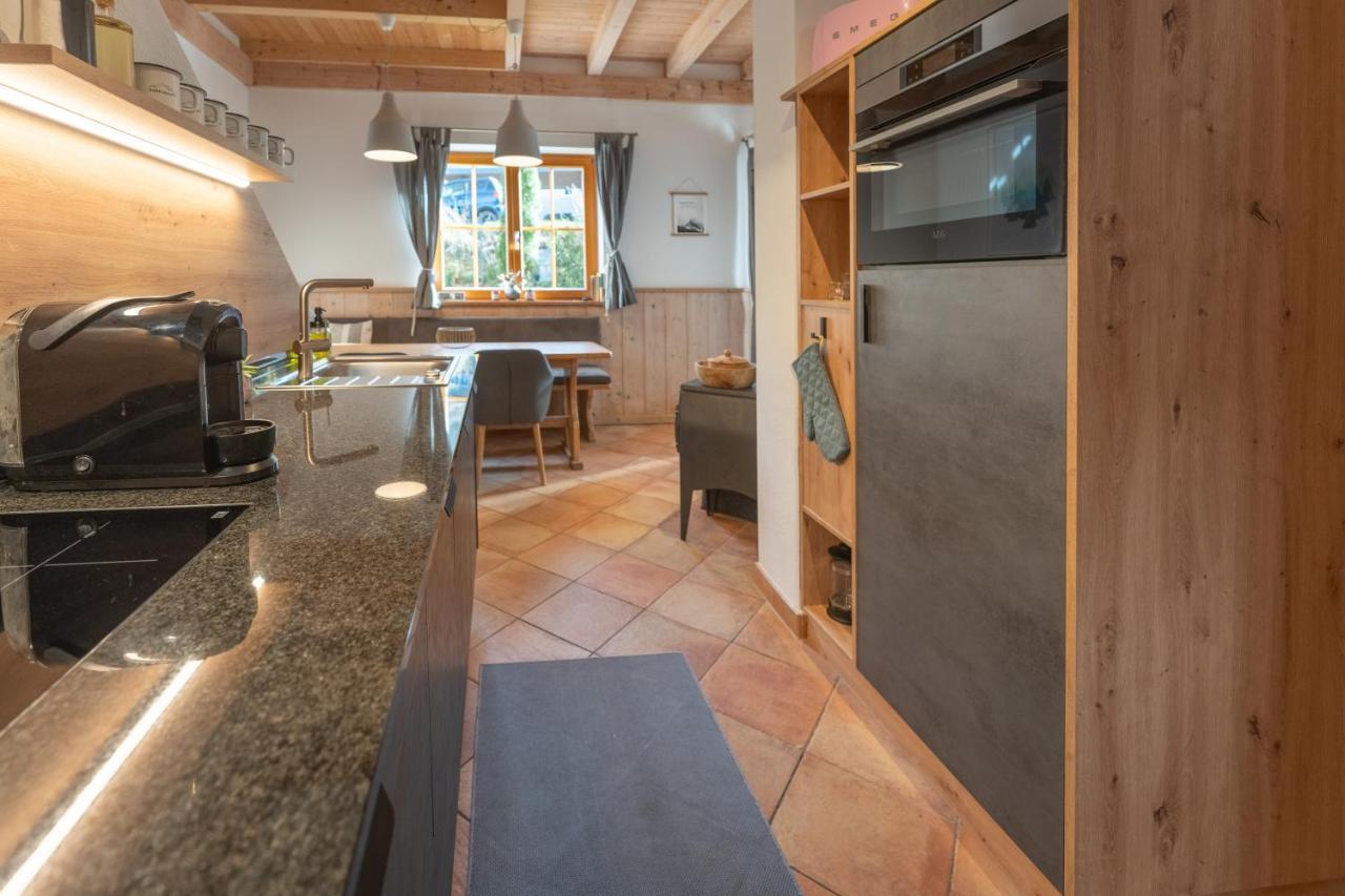 Dorfchalets & Apartments - Authentic Experience In Centre Of Kaprun Including Tauernspa And Summercard מראה חיצוני תמונה