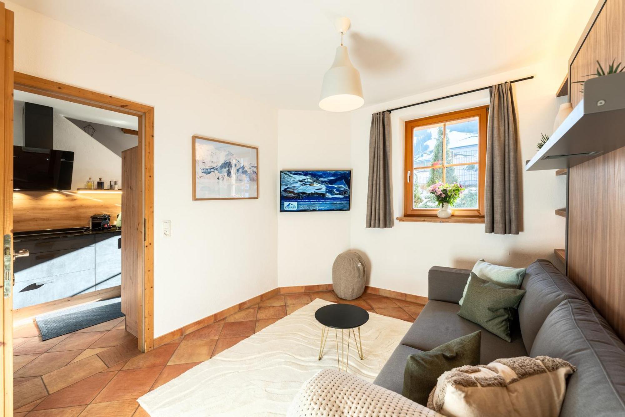 Dorfchalets & Apartments - Authentic Experience In Centre Of Kaprun Including Tauernspa And Summercard מראה חיצוני תמונה
